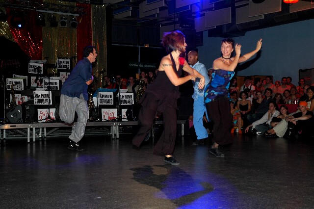 min 2005 11 12 fous swing 269